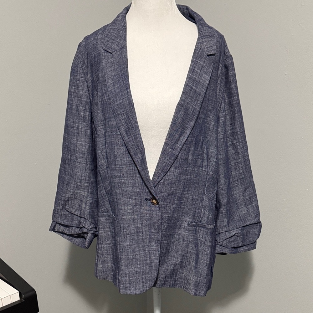 LC Lauren Conrad Textured Navy Blazer